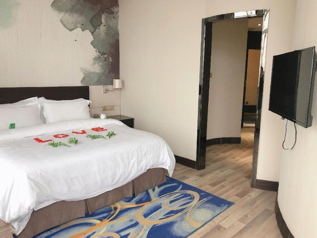 Jinjiang Metropolo Hotel - Liyang Tianmu Lake Changzhou  Exteriör bild