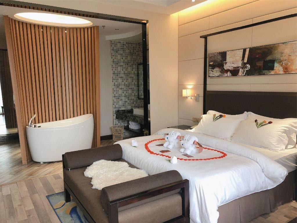 Jinjiang Metropolo Hotel - Liyang Tianmu Lake Changzhou  Exteriör bild