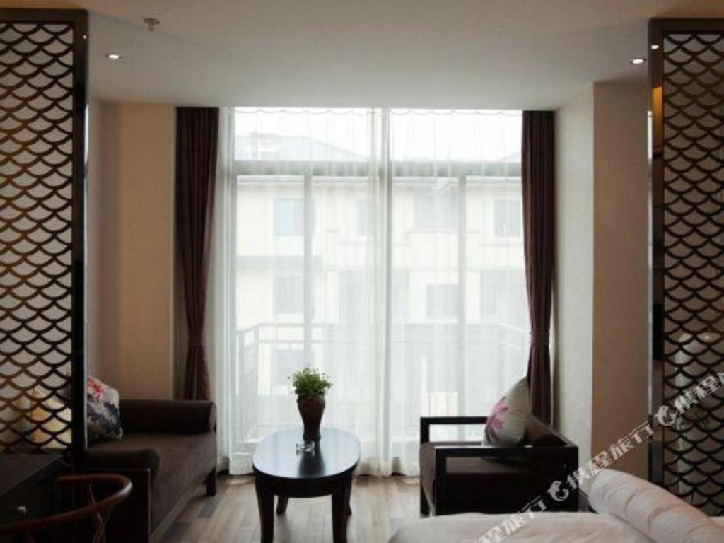 Jinjiang Metropolo Hotel - Liyang Tianmu Lake Changzhou  Exteriör bild
